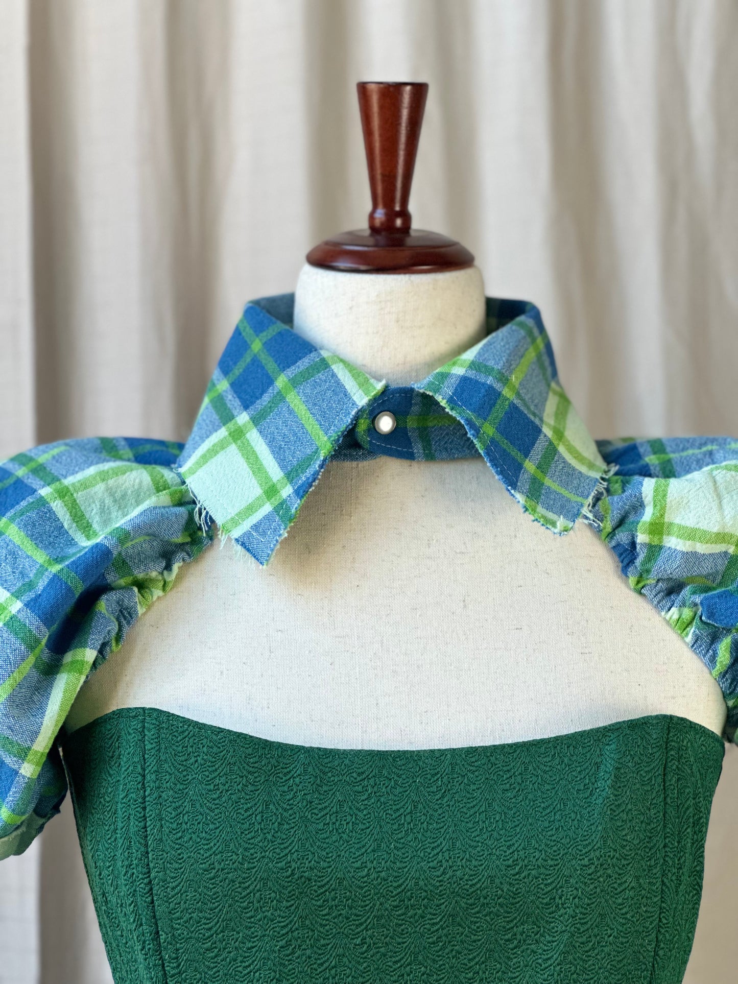 Green/Blue Plaid Collared Sleeves