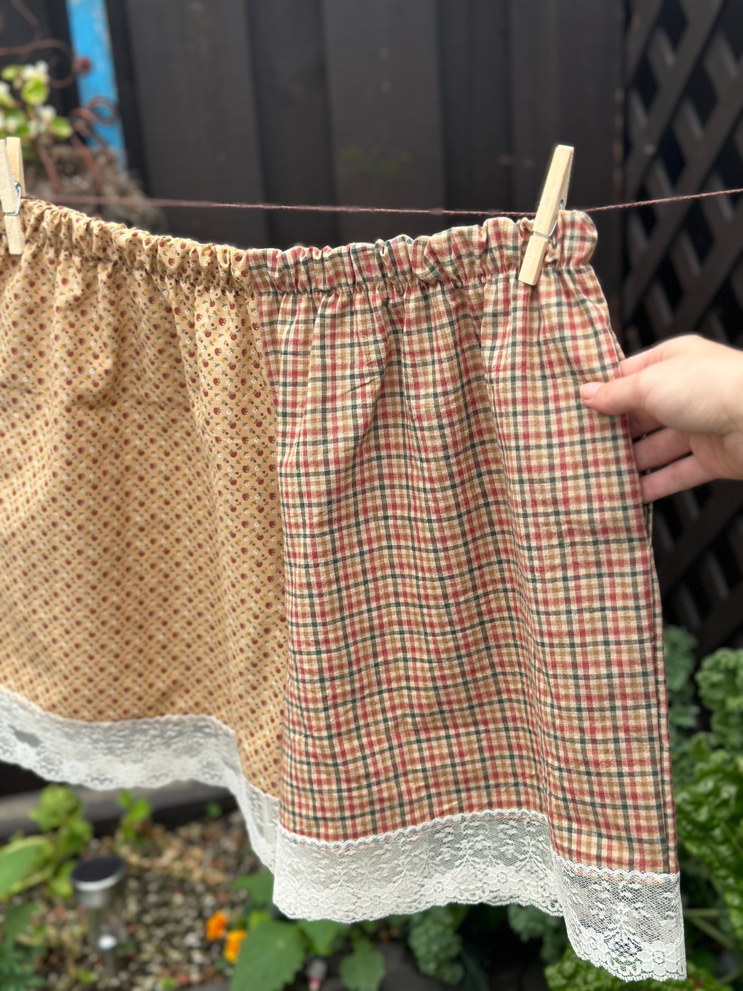 Tomato/Plaid Lace Shorts (2XL)