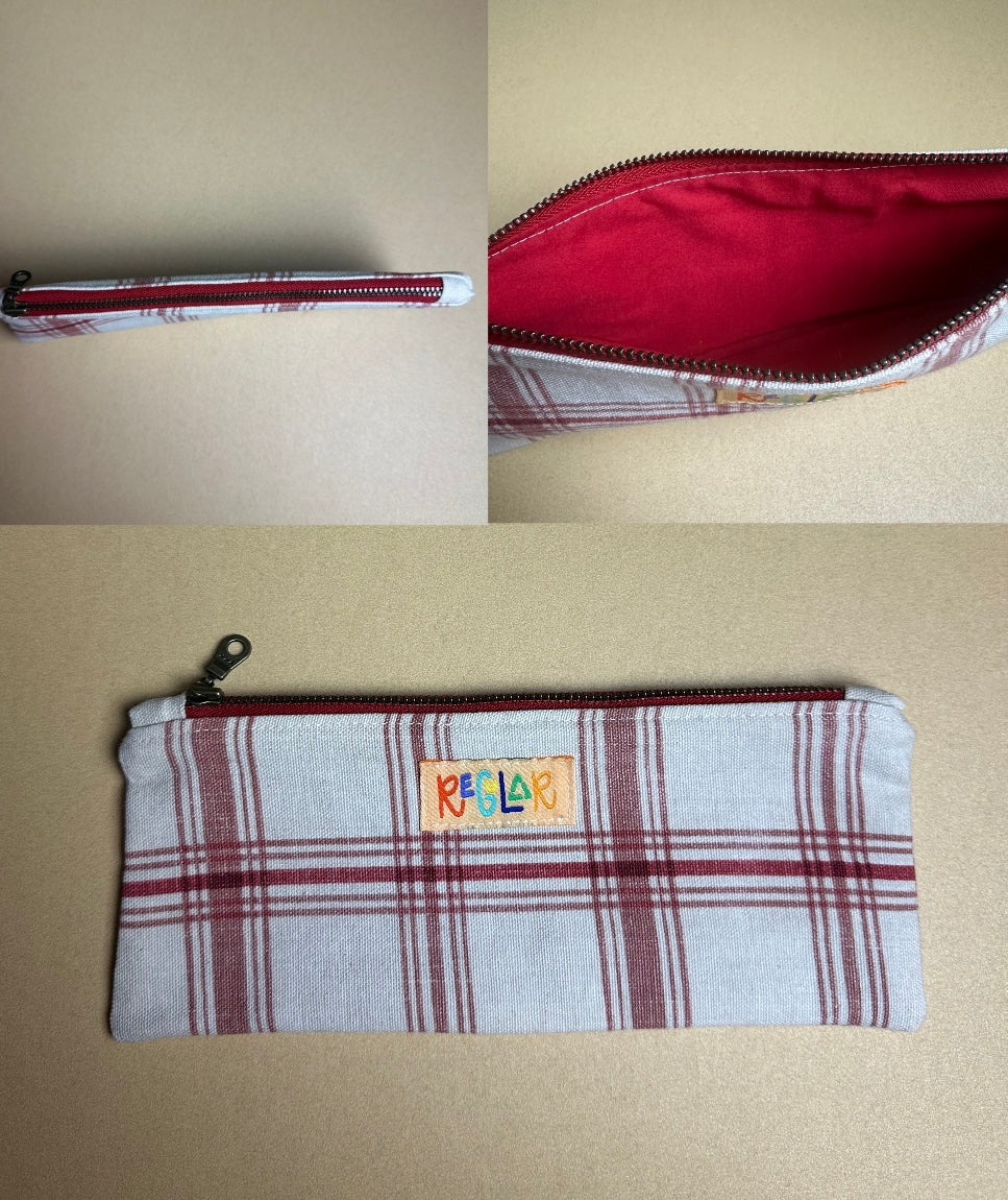 Plaid/Red Small Zipper Pouch