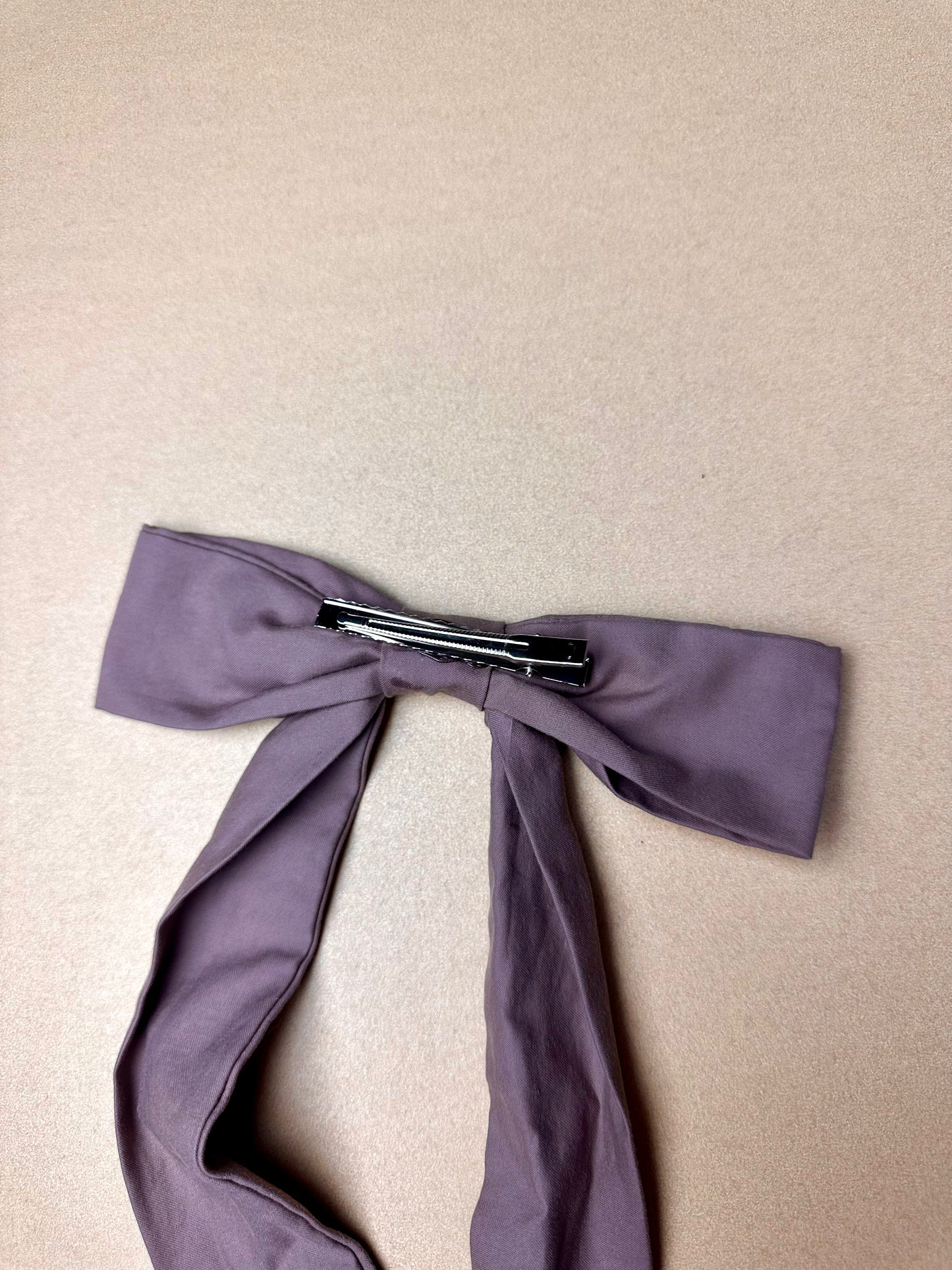 Brick Extra-Long Bow Clip