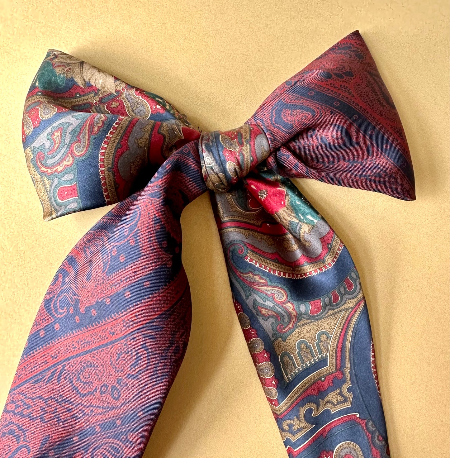 Tie Bow