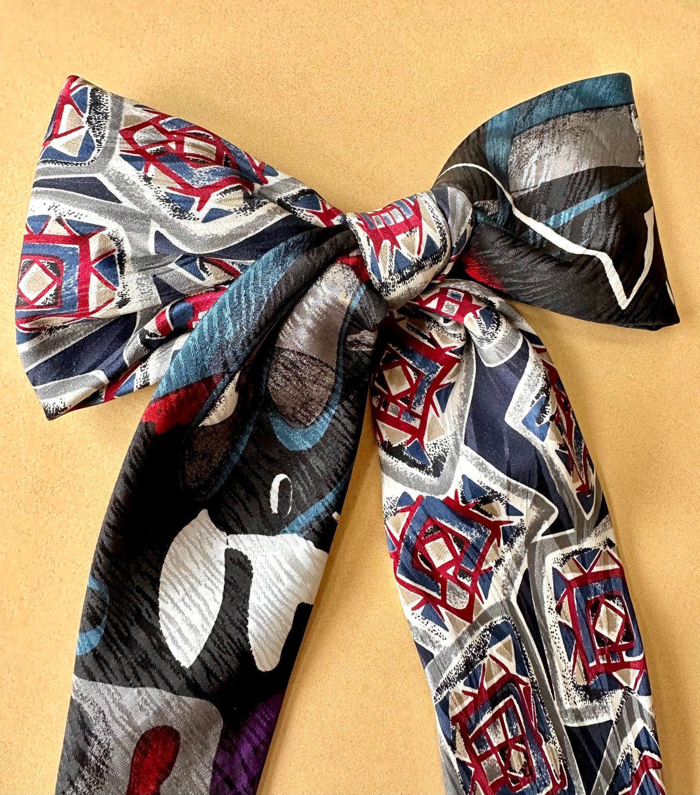 Tie Bow