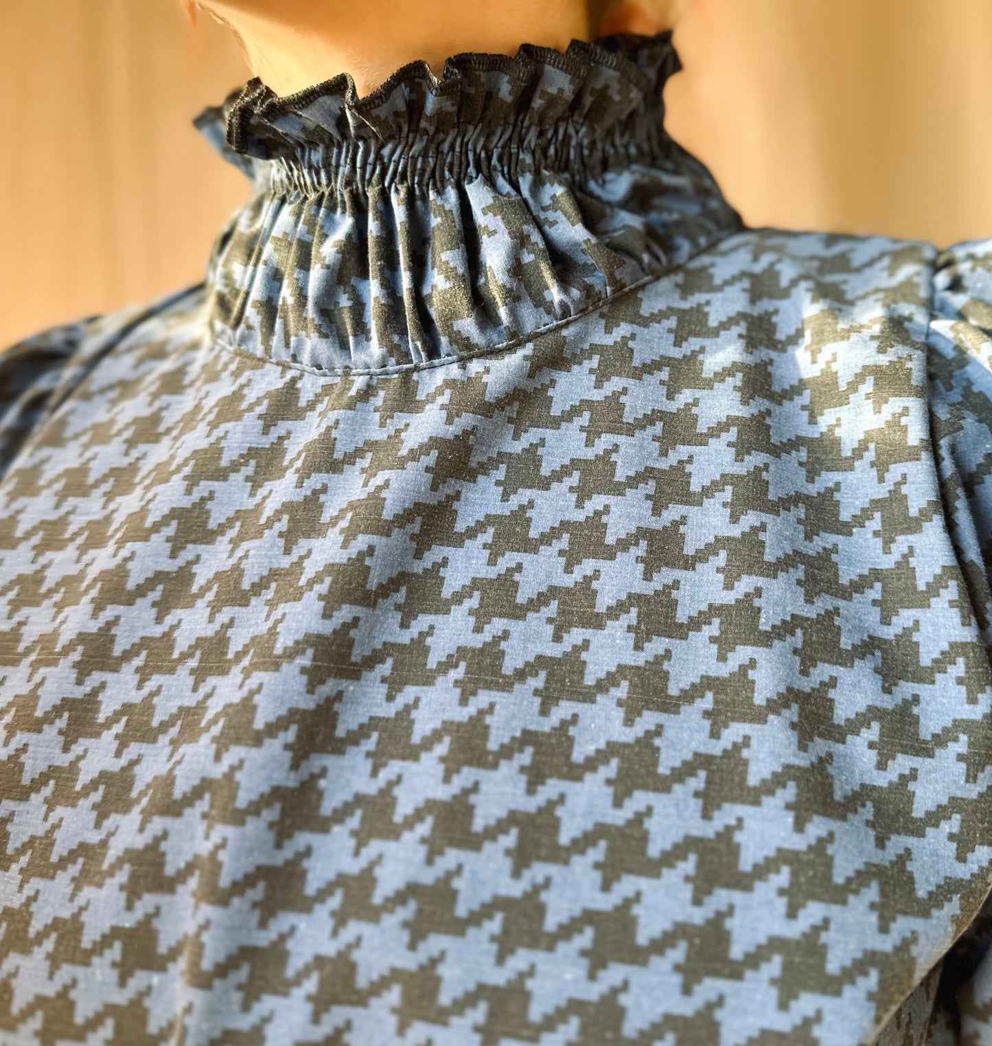 Houndstooth Elizabeth Top