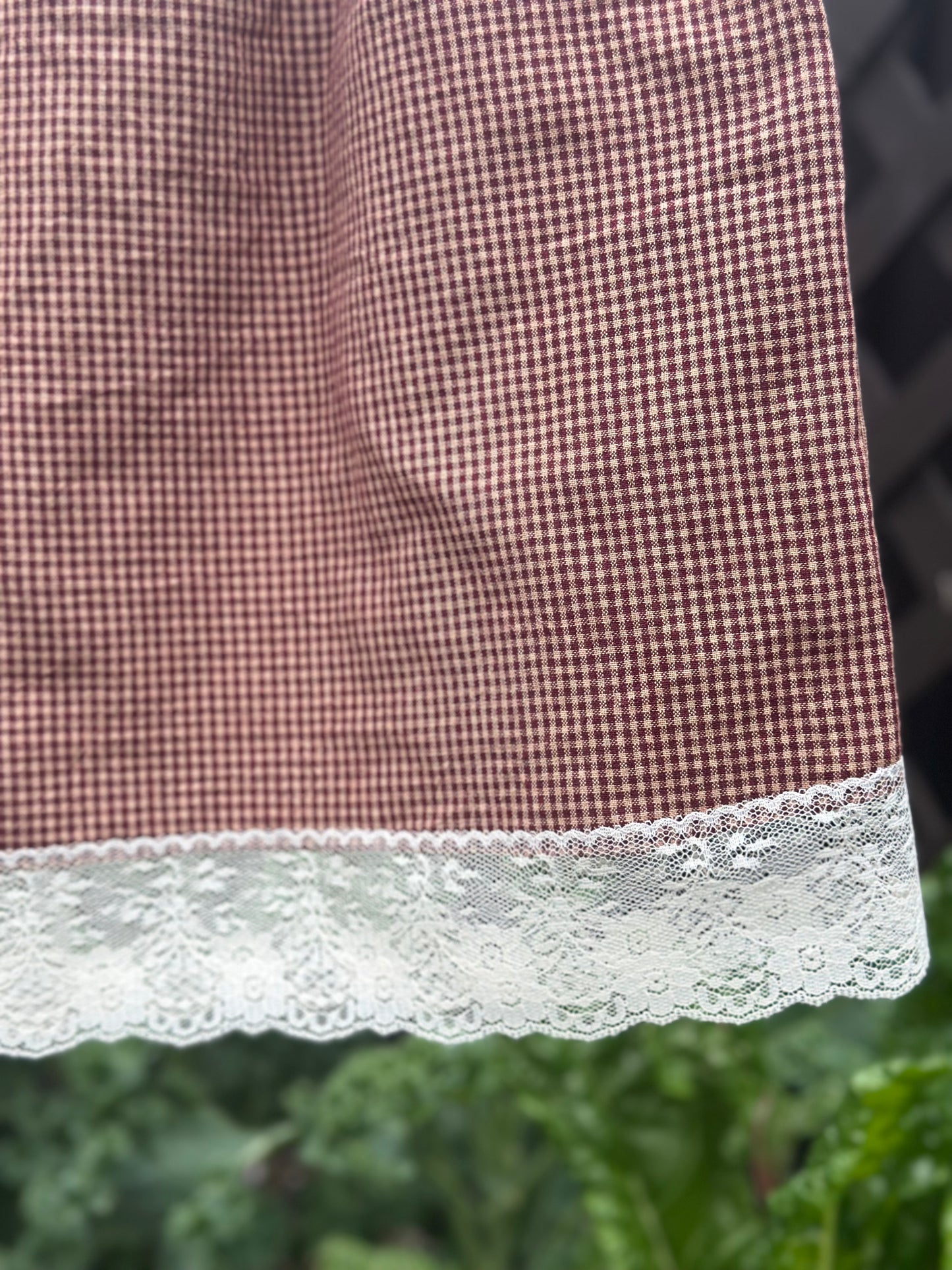 Red Gingham/Stripe Lace Shorts (L)