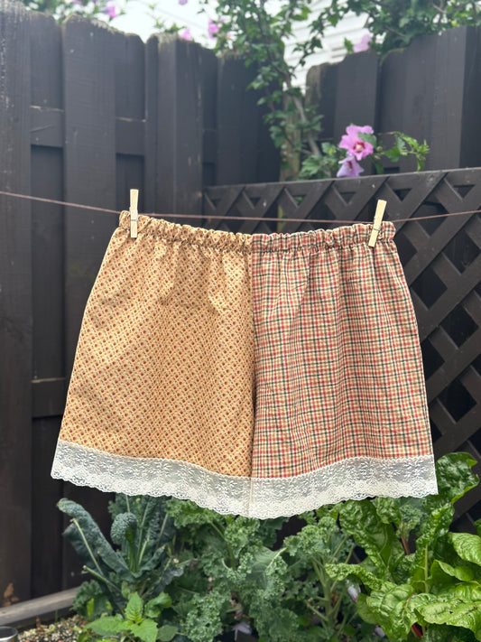 Tomato/Plaid Lace Shorts (2XL)