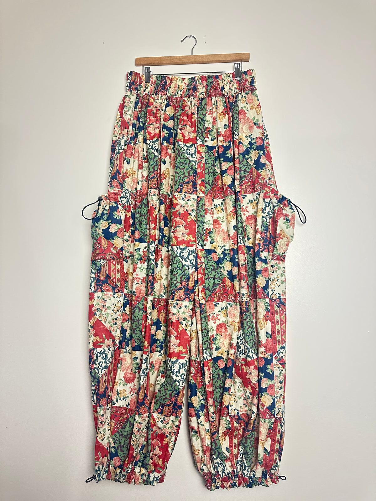 Parachute Cargo Pants (M-XL)