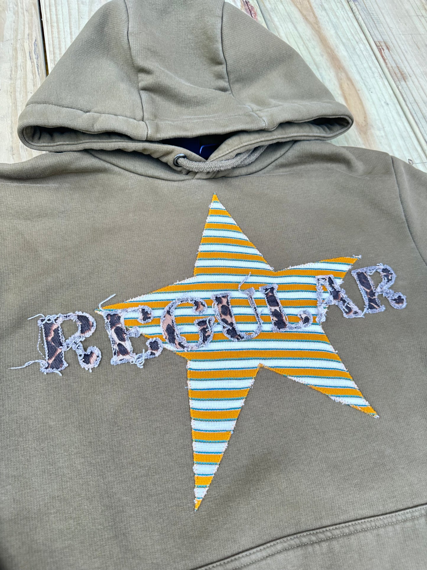 Regular Hoodie (M)