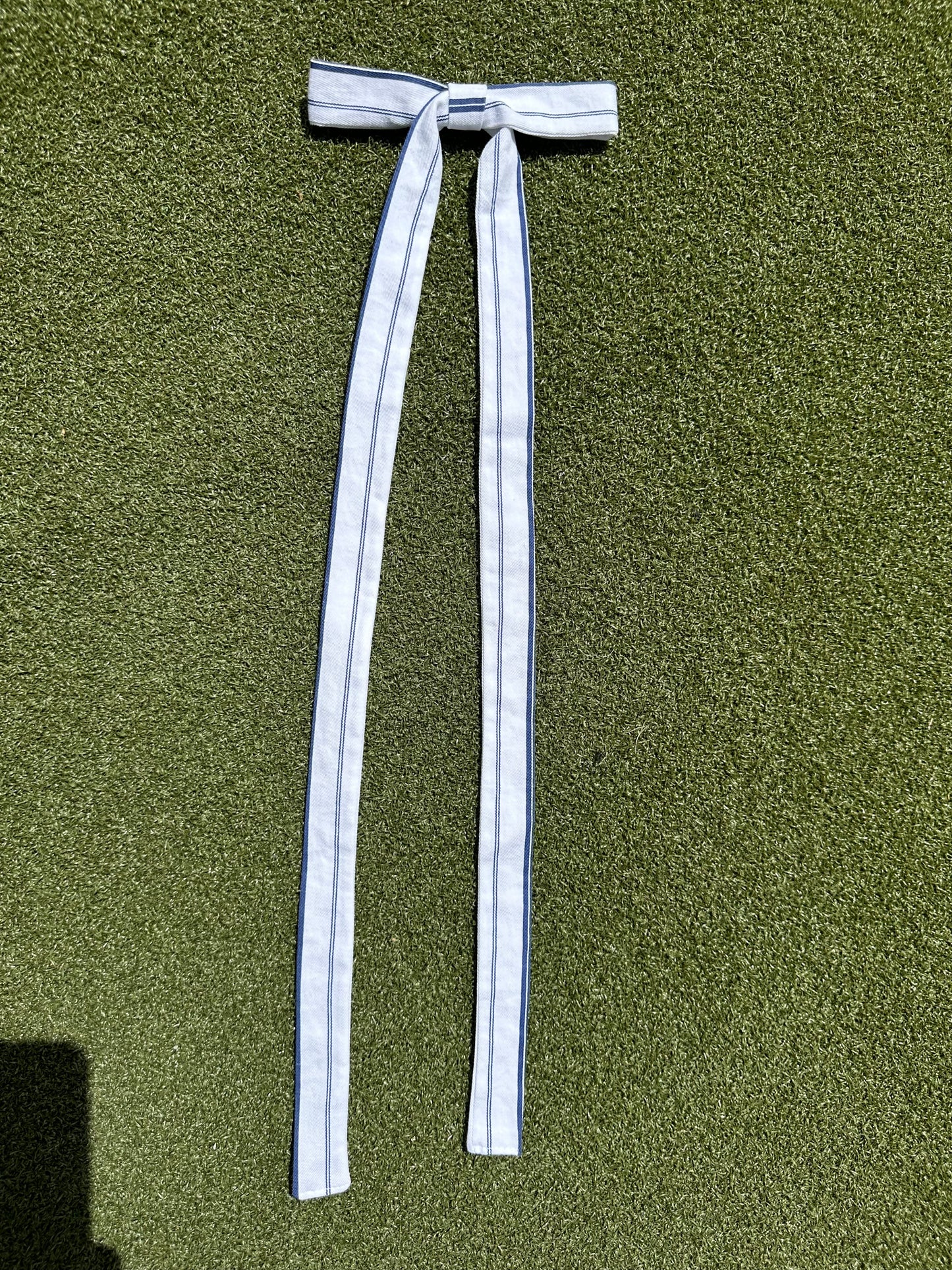 Navy/White Long Bow Clip