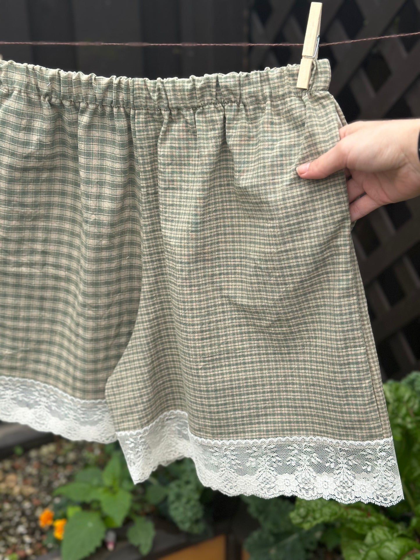 Green/Tan Plaid Lace Shorts (M)