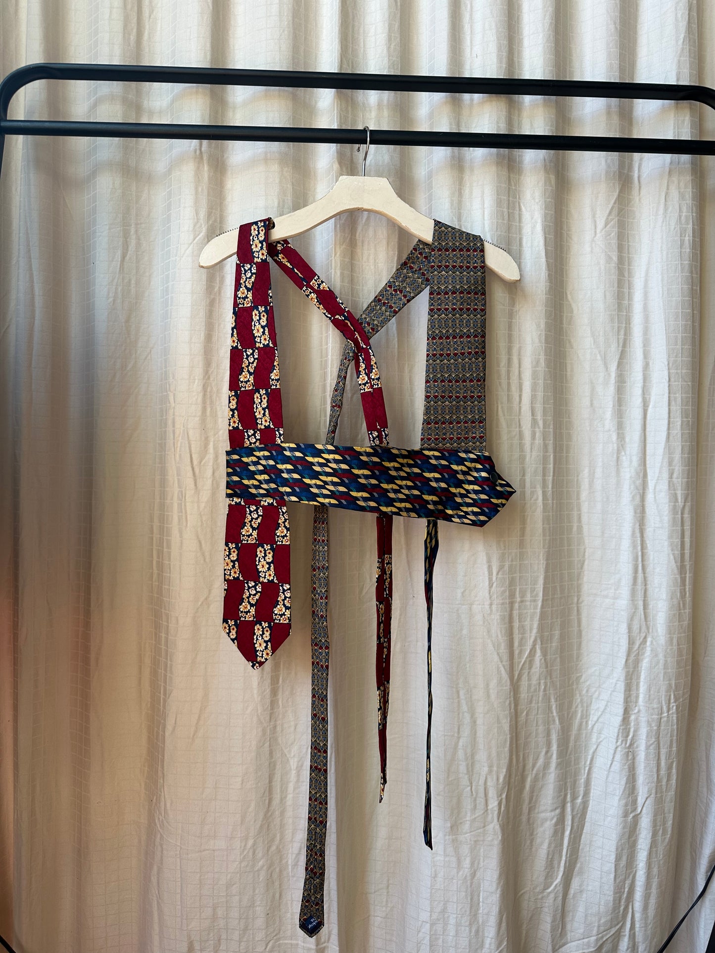 Necktie Harness (L)