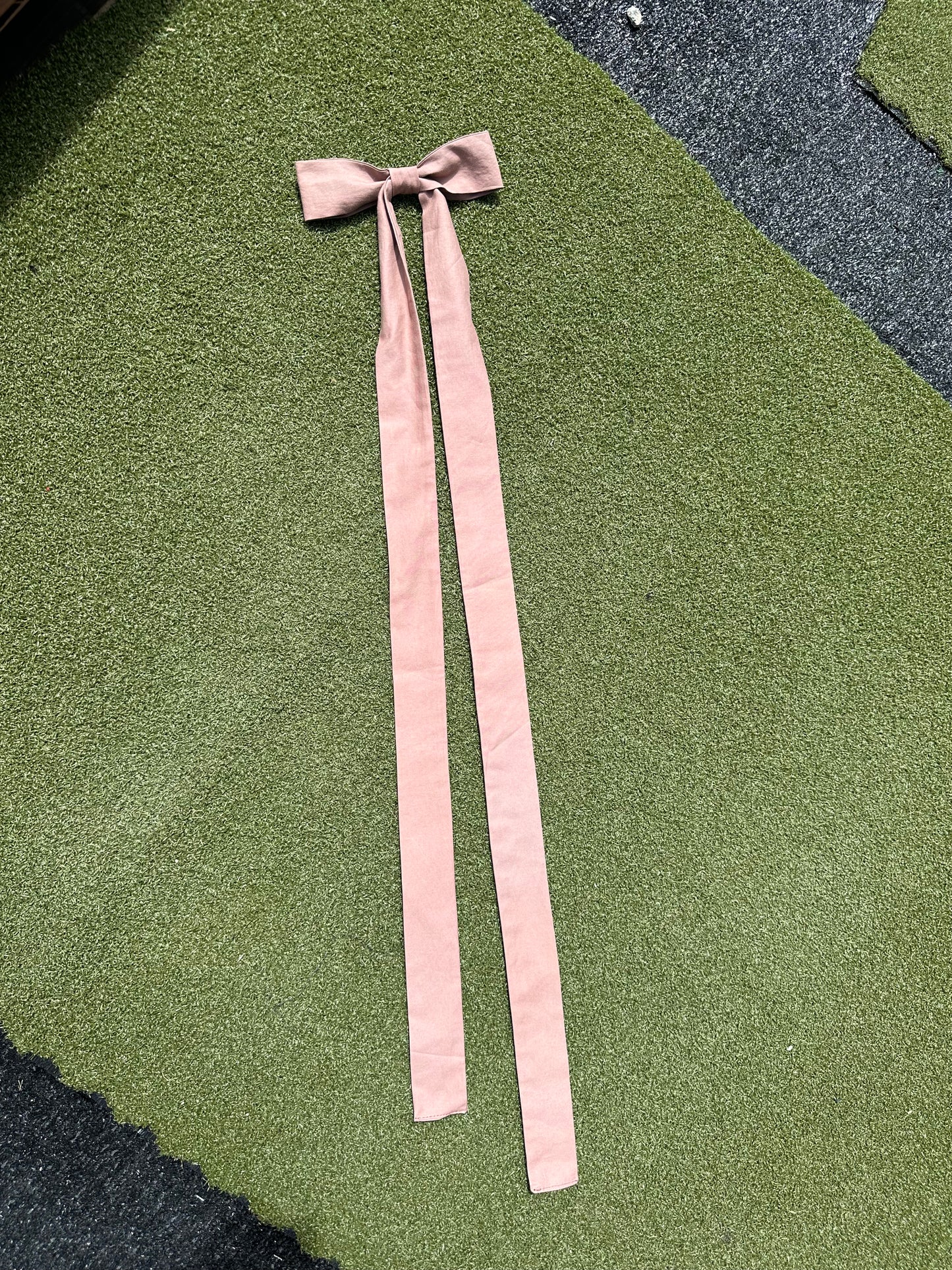 Brick Extra-Long Bow Clip