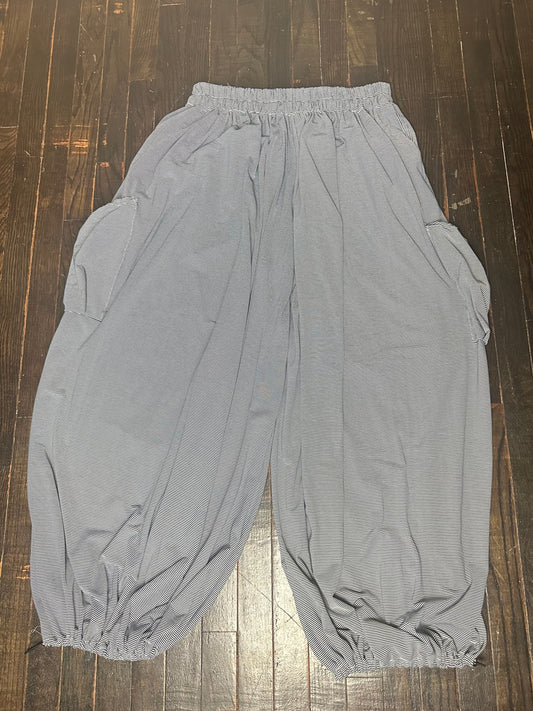 Parachute Cargo Pants (M-XL)